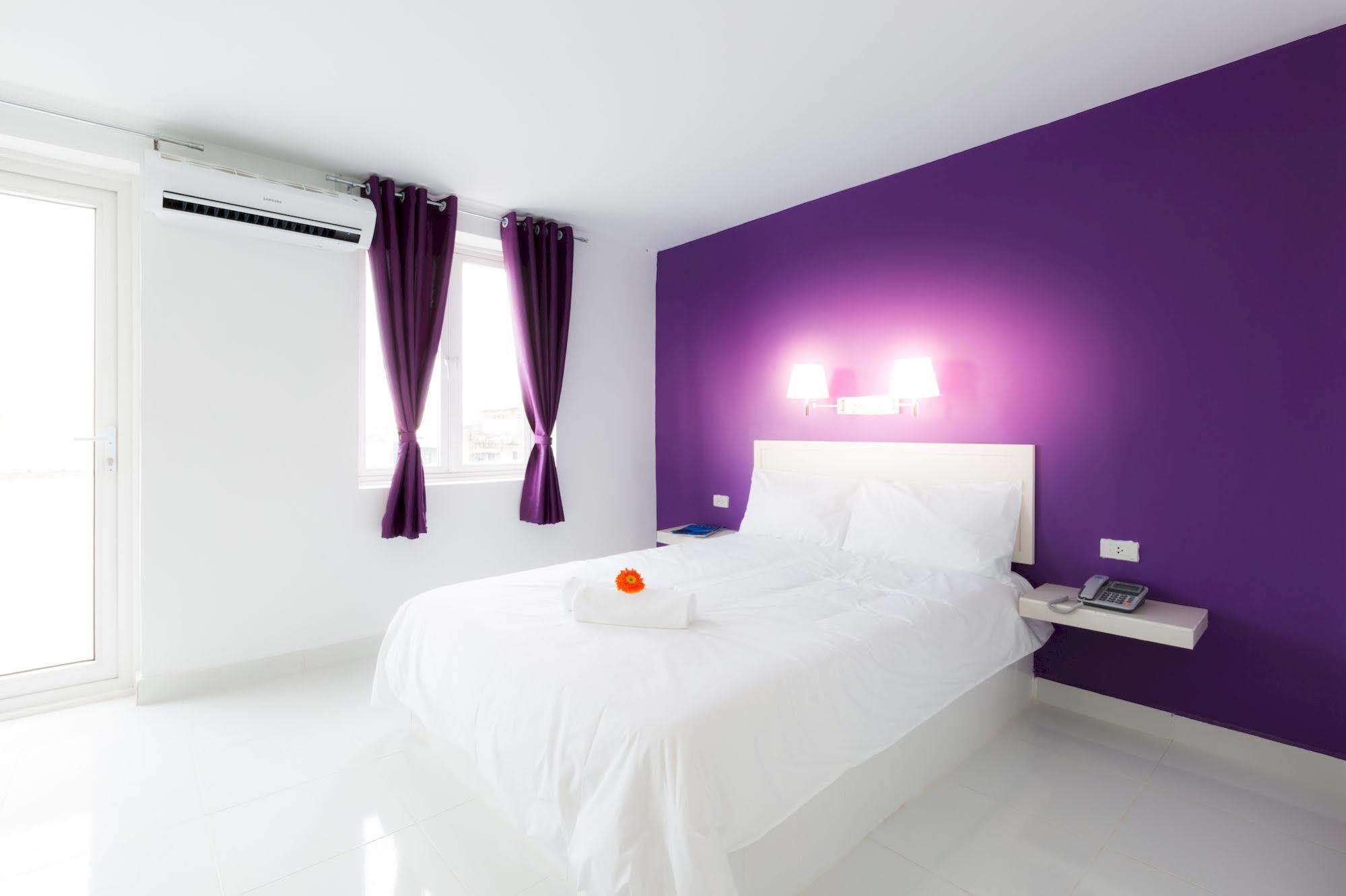 Hotel Zing 3*
